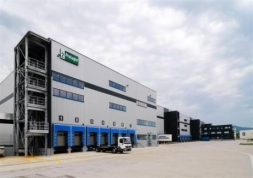 S rastom aktivity nájomcov industriálnych nehnuteľností vzrástla aj neobsadenosť priestorov